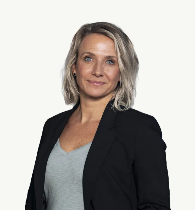 Foto kvinne grønn bakgrunn