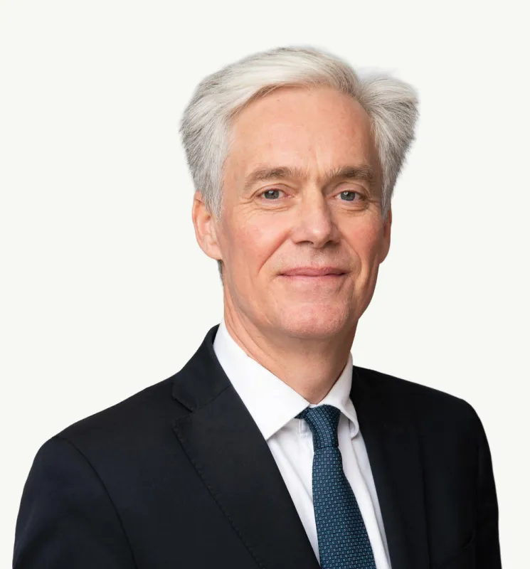Foto mann grønn bakgrunn